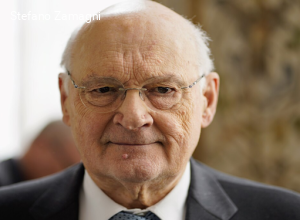 L'economista Stefano Zamagni: un Ministero della Pace cambierebbe i parametri culturali e favorirebbe la democrazia. 